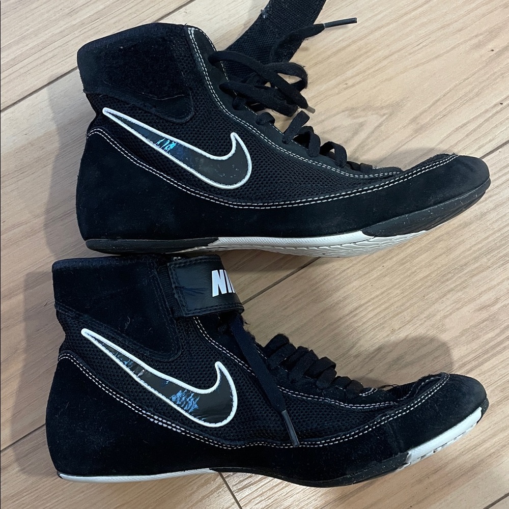 Nike Black and White High-Top wrestling Shoes